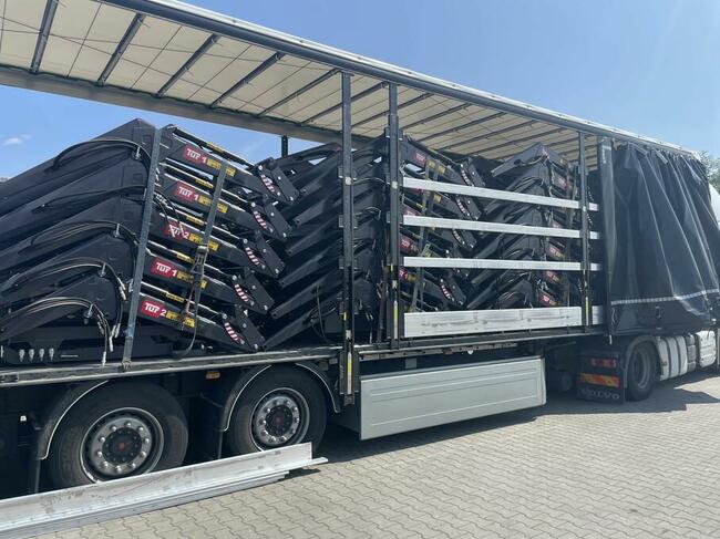 ładowacze tur do małych ciągników