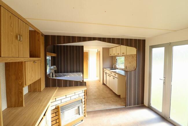 Działka z WZ w Starych Juchach z domkiem holenderskim