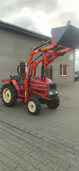 ŁADOWACZE DO MINI TRAKTORKÓW / MINI CIĄGNICZKÓW