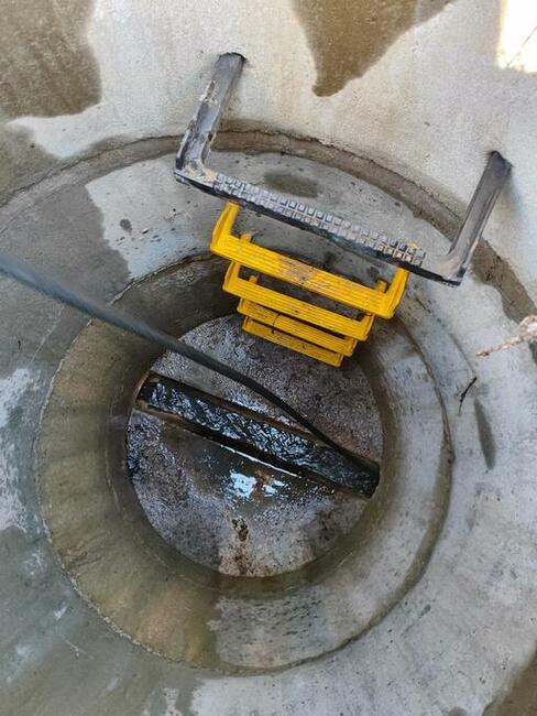 Profesjonalne udrażnianie kanalizacji / spirala elektryczna