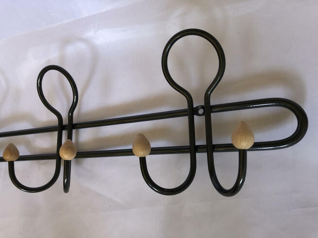 Wieszak uniwersalny 8 haczyków.