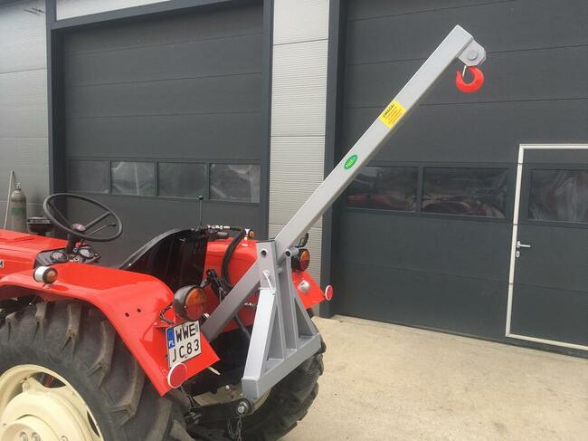 Podnośnik ładowacz do lasu na tył ciągnika