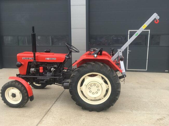 Podnośnik ładowacz do lasu na tył ciągnika