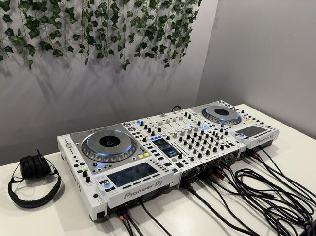 Pioneer DJ x2 CDJ-2000NXS2 + DJM-900NXS2 Edycja limitowana