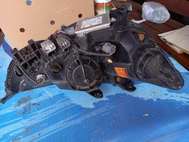 Sprzedam reflektor do mitsubishi asx II