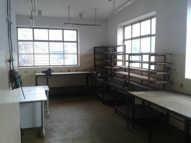 Wysoka, widna powierzchnia 45m z dużym 80m tarasem