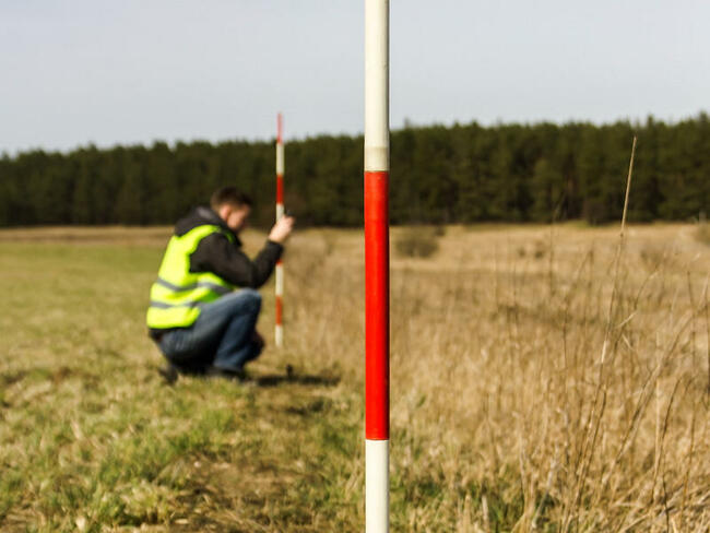 Geodeta uprawniony-usługi geodezyjne