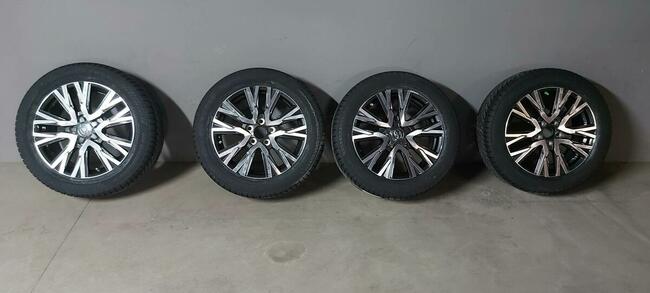 Toyota Yaris Cross Hybrid Comfort Style Tech - Oxide Bronze