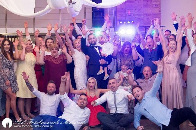 DJ / WODZIREJ NA WESELE, URODZINY , ciężki dym, napis LOVE