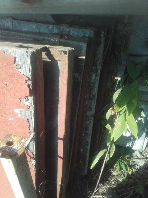 Sprzedam blaty i rusztowania warszawskie.