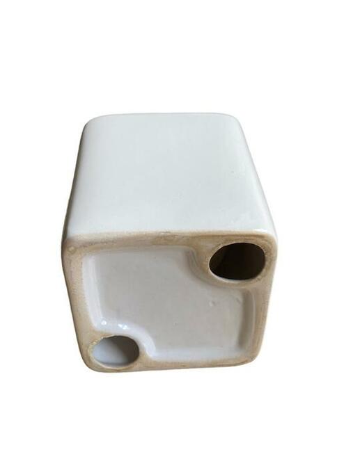 Świecznik ceramiczny biały