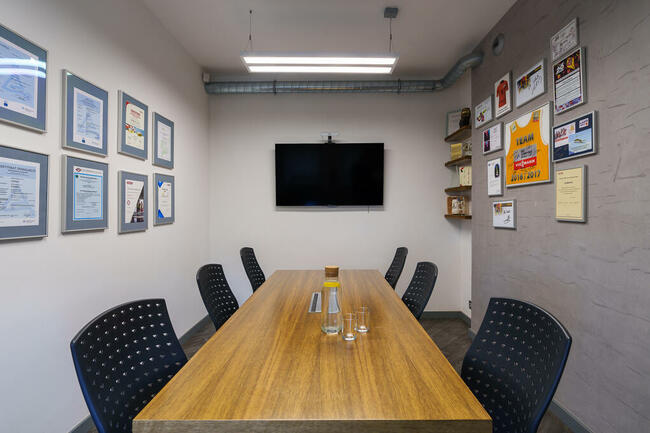 Obiekt produkcyjno- magazynowy z biurowcem