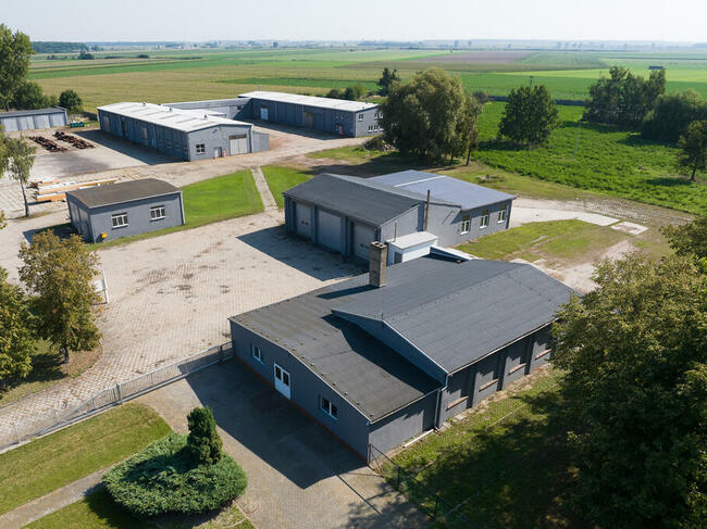 Obiekt produkcyjno- magazynowy z biurowcem