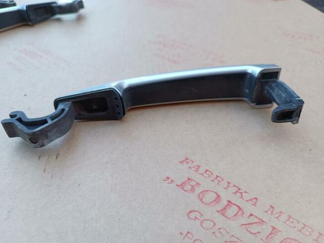 Citroen C4 Picasso klamka zewnętrzna srebrna EZRC lewa prawa