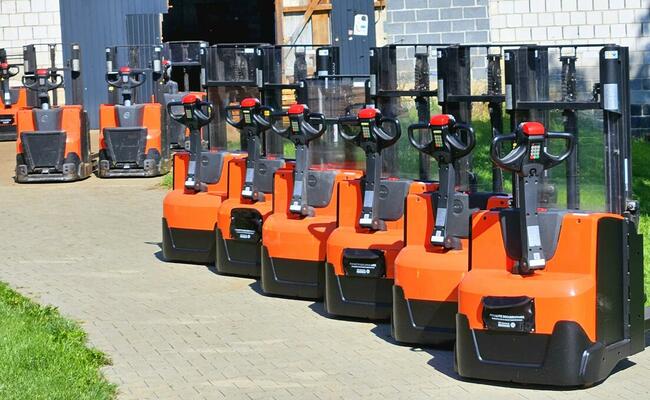 Używane paleciaki elektryczne z niskim masztem Toyota SWE