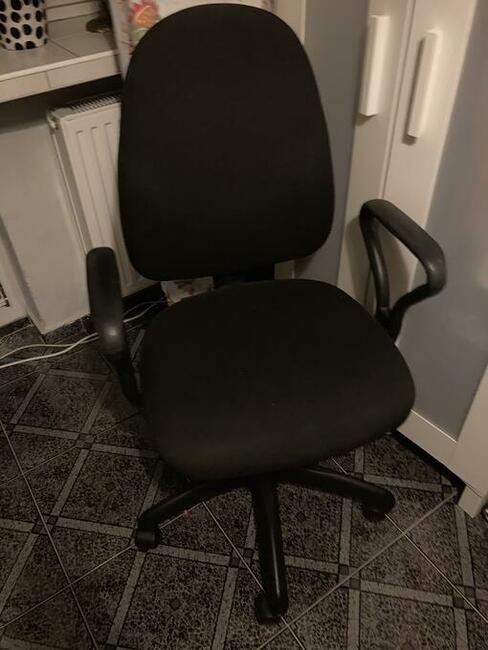 Sprzedam krzesło biurowe
