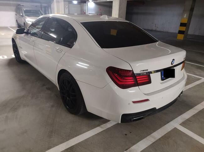 BMW SERIA 7 (F01/F02)