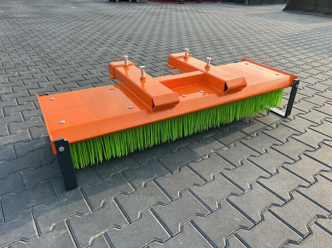 Zamiatarka szczotkowa listwowa do wózka widłowego widlak