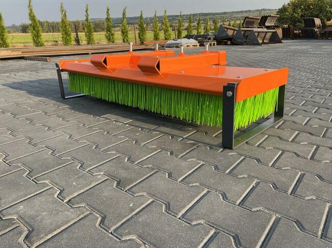 Zamiatarka szczotkowa listwowa do wózka widłowego widlak
