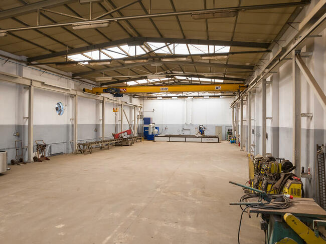 Obiekt produkcyjno- magazynowy z biurowcem