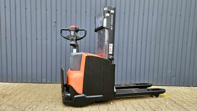 Używane paleciaki elektryczne z niskim masztem Toyota SWE