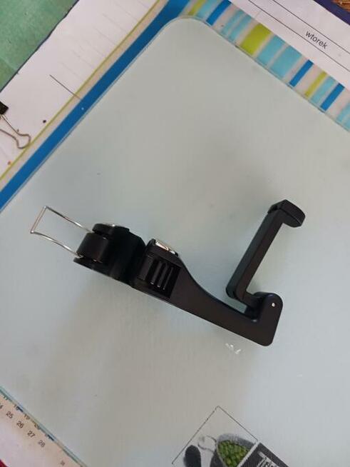 Hak montowany za zagłówkiem samochodowym wysyłka gratis !!!