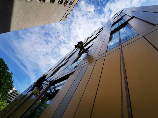 usługi alpinistyczne, mycie woda demineralizowaną.