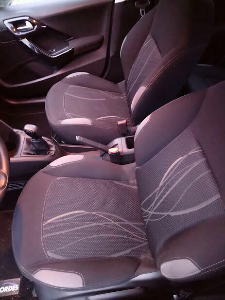 Peugeot 208 1.2 benzyna 82tys.km stan idealny ks.serwisowa f