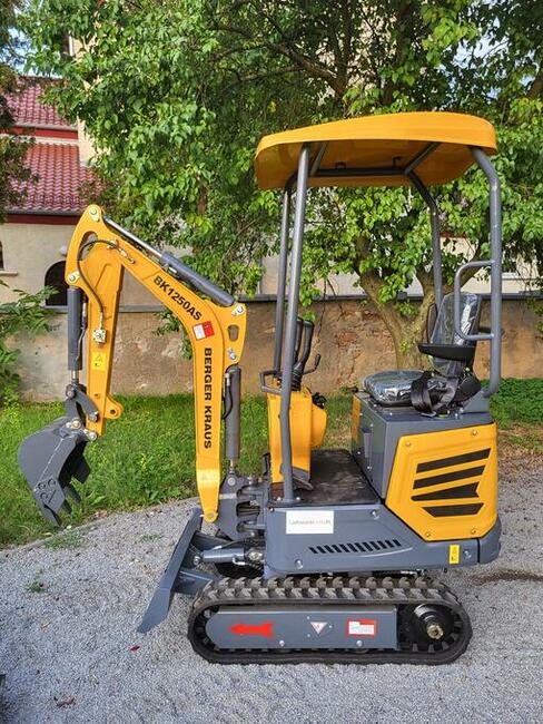 Mini Koparka Berger Kraus BK1250AS skrętne ramie z łyżką