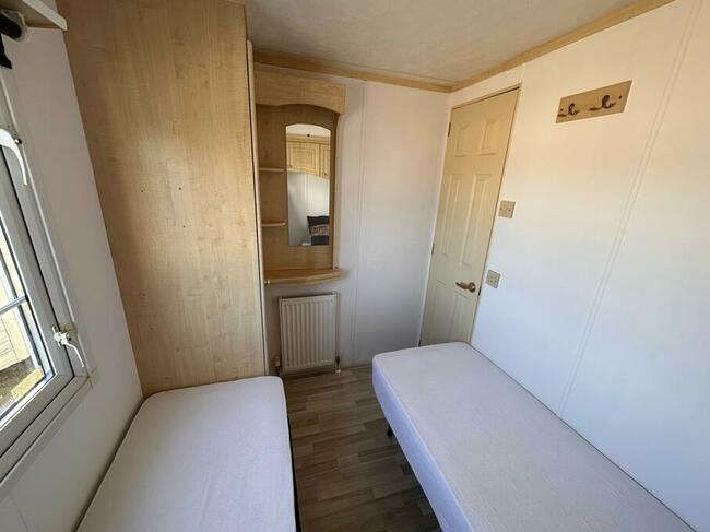 Całoroczny domek holenderski Willerby Granada 10,20 x 3,70 m