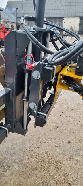 Przesadzarka do drzew do ładowarki, koparki lub ciągnika