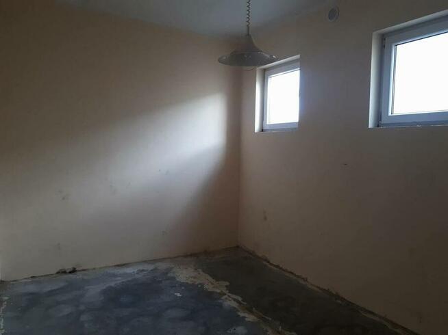 POMIESZCZENIE MAGAZYNOWE 15 mkw wynajmę