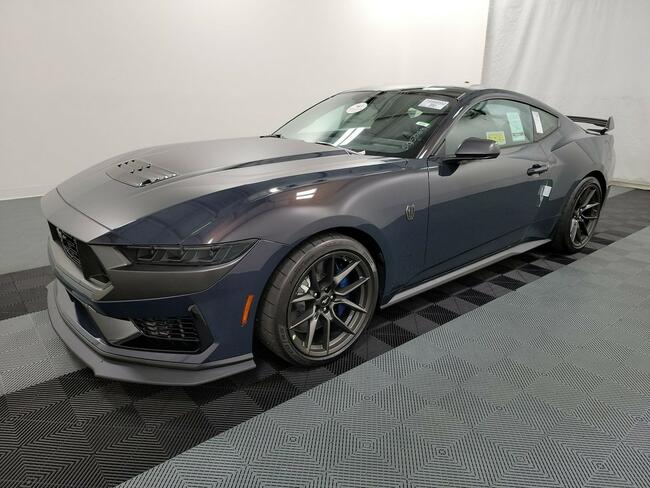 Ford Mustang Dark Horse 2024