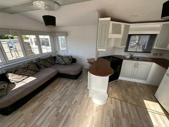 Całoroczny domek holenderski Willerby Granada 10,20 x 3,70 m