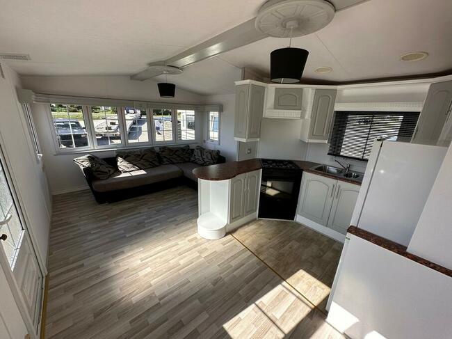 Całoroczny domek holenderski Willerby Granada 10,20 x 3,70 m