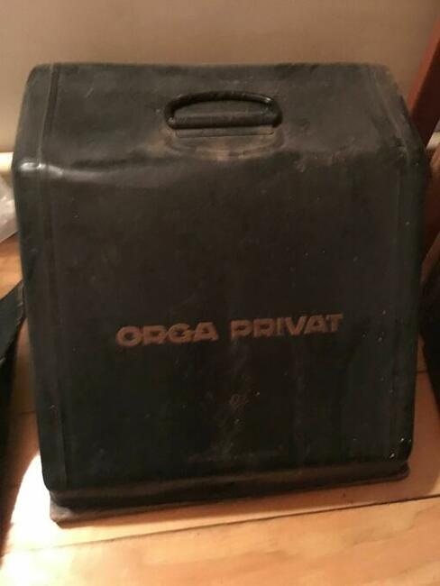 Zabytkowa maszyna do pisania ORGA PRIVAT