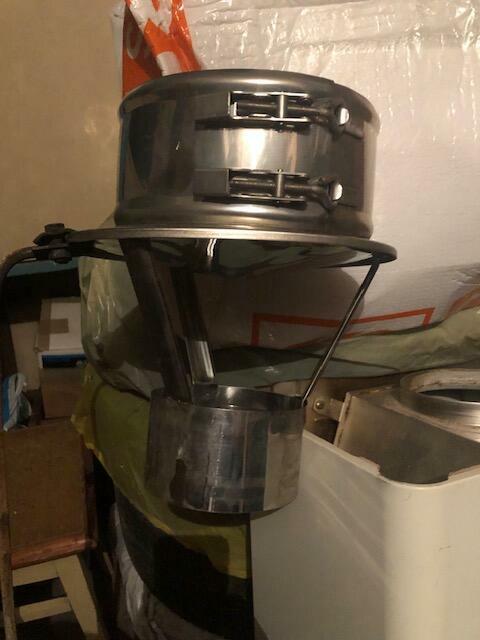 Rura kominowa do montażu na dachu.Stal nierdzewna.