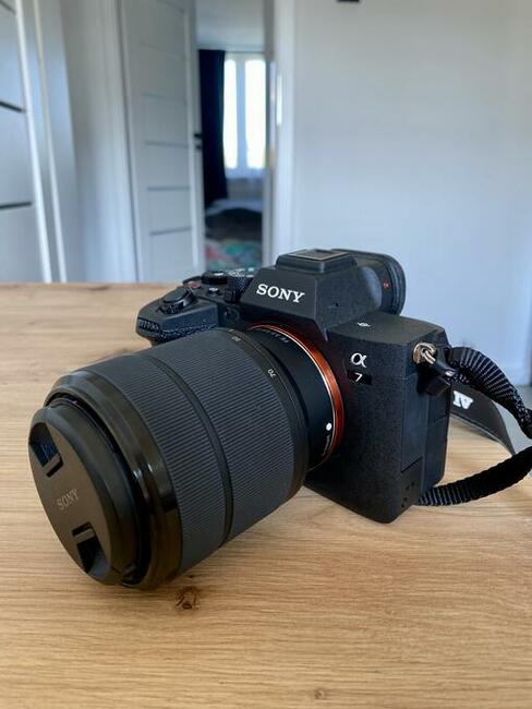 Aparat Sony a7 IV czarny z obiektywem FE 28-70mm OCC