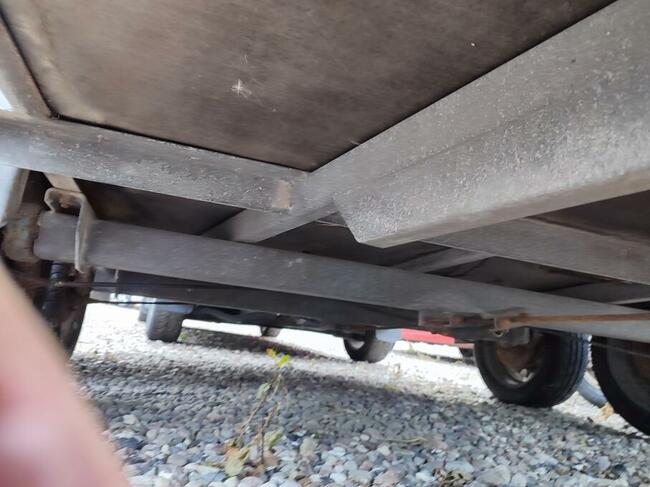 Sprzeda ładną przyczepę do koni