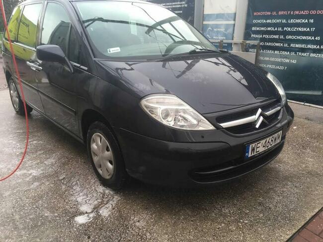 Idealny dla rodziny: komfortowy i bezpieczny Citroen C8 2.0