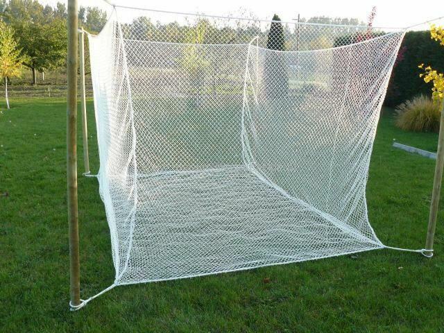 Sadz do przechowywania ryb, sieci rybackie.