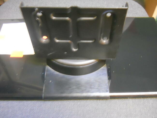 stopa , podstawa z TV Sharp LC-32DH65E 9-052