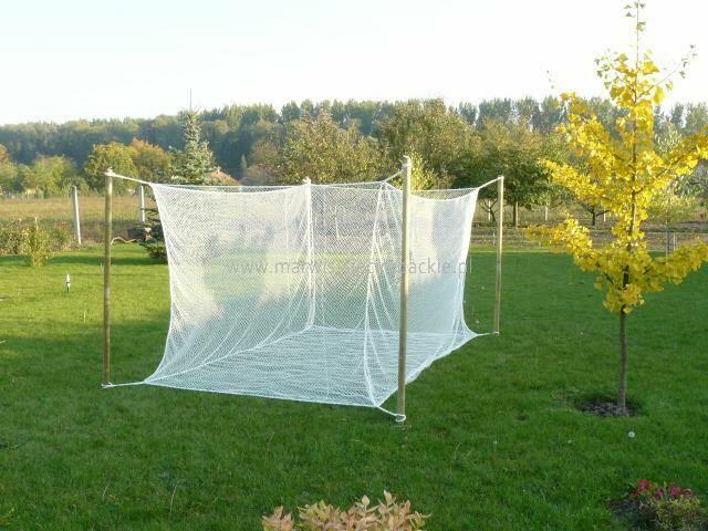 Sadz do przechowywania ryb, sieci rybackie.