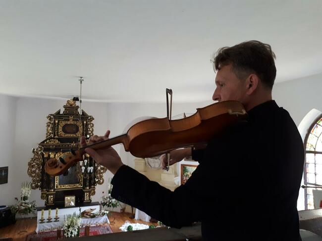 #Skrzypce#Wokalistka#oprawa muzyczna pogrzebów-Wrocław