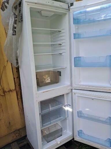 Parasol do ściany - balkonowy