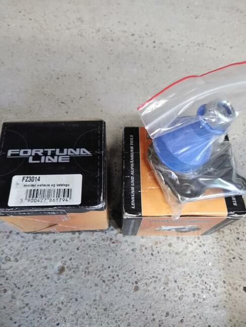 PRZEGUB KULOWY WAHACZA SWORZEŃ LEWY/PRAWY SKODA, VW, SEAT