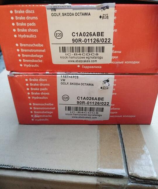 KLOCKI HAMULCOWE PRZÓD OCTAVIA C1A026ABE SKODA VW SEAT AUDI