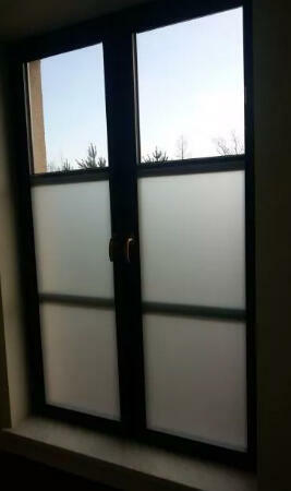 Oklejanie balkonów BIUR OKIEN FOLIA MROŻONA WITRYN