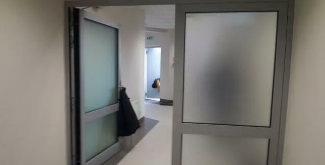 Oklejanie balkonów BIUR OKIEN FOLIA MROŻONA WITRYN