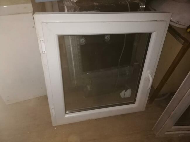 Sprzedam okna z rozbiórki: drewniane, PCV i Velux